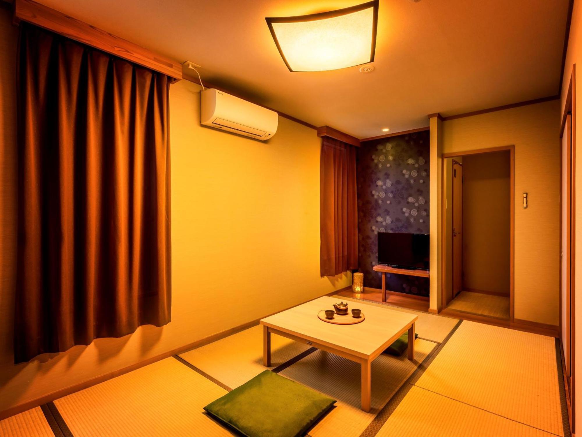 Готель Ooedo Onsen Monogatari Premium Toba Saichoraku Екстер'єр фото