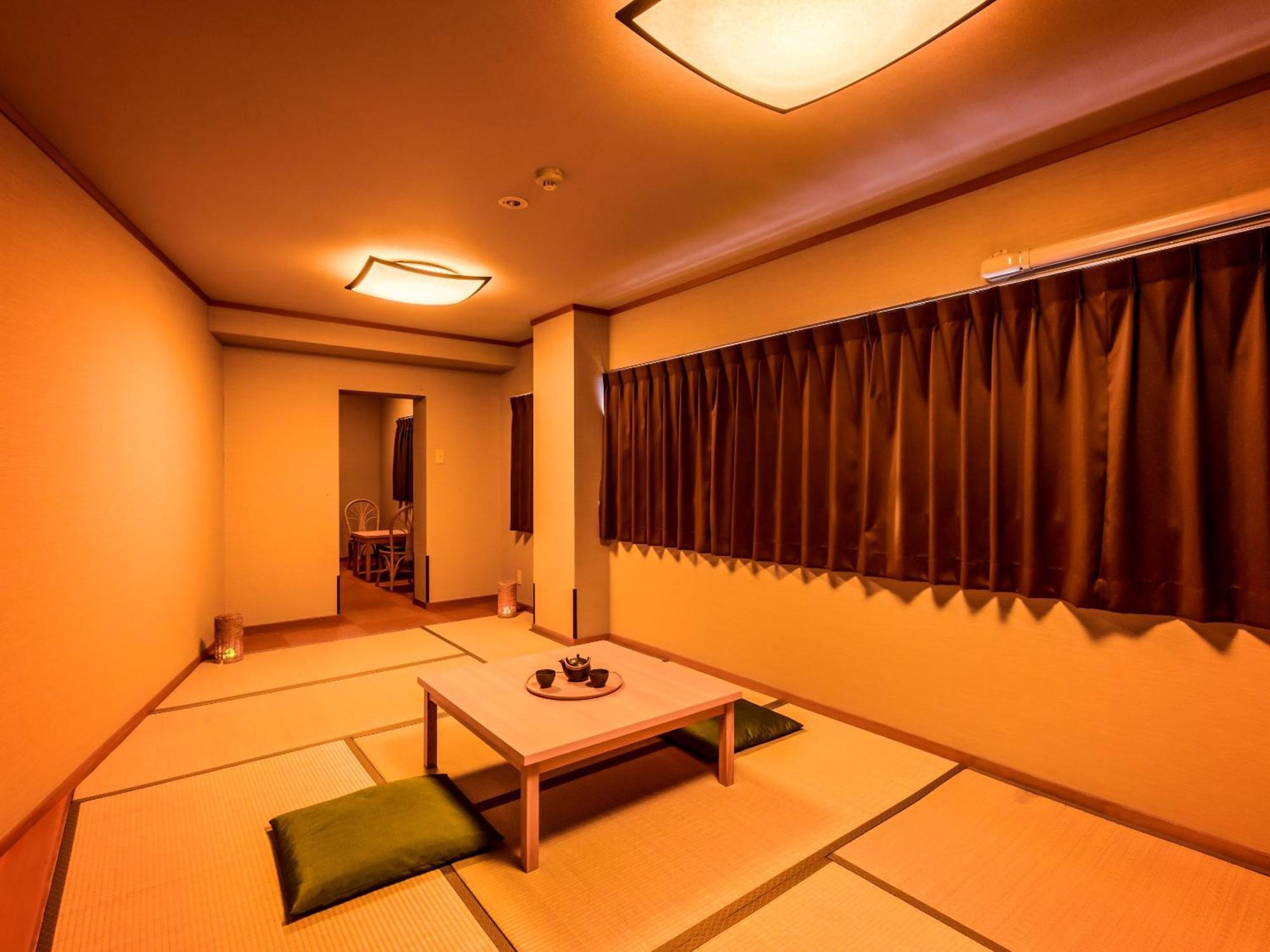 Готель Ooedo Onsen Monogatari Premium Toba Saichoraku Екстер'єр фото